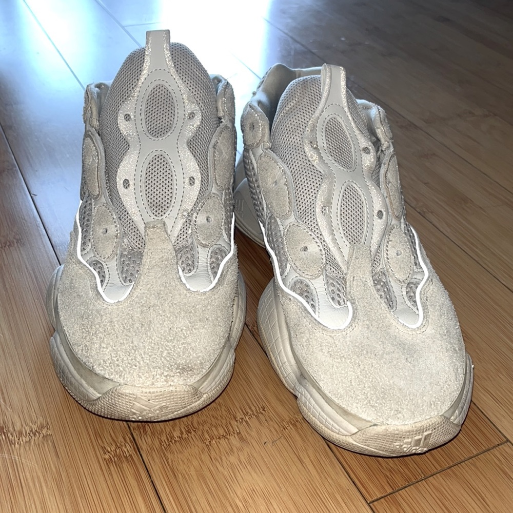 YEEZY 500 BLUSH WORN BUT STILL NICE:)